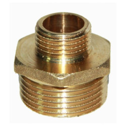 Machón de latón reducido