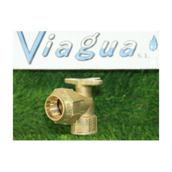 Codo de latón para colocación de grifo en pared